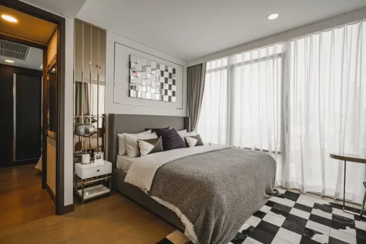 Property photos for Siamese Exclusive Queens