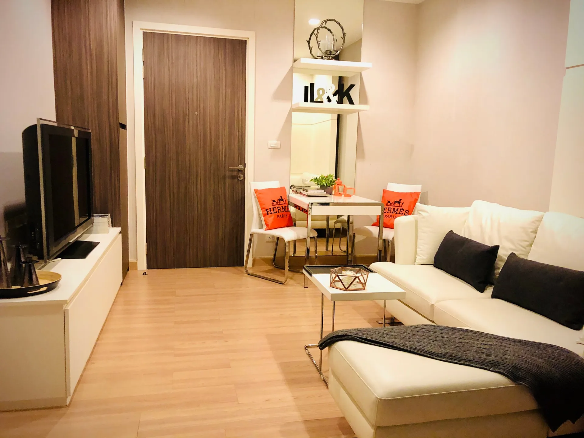 Property photos for Urbano Absolute Sathon - Taksin