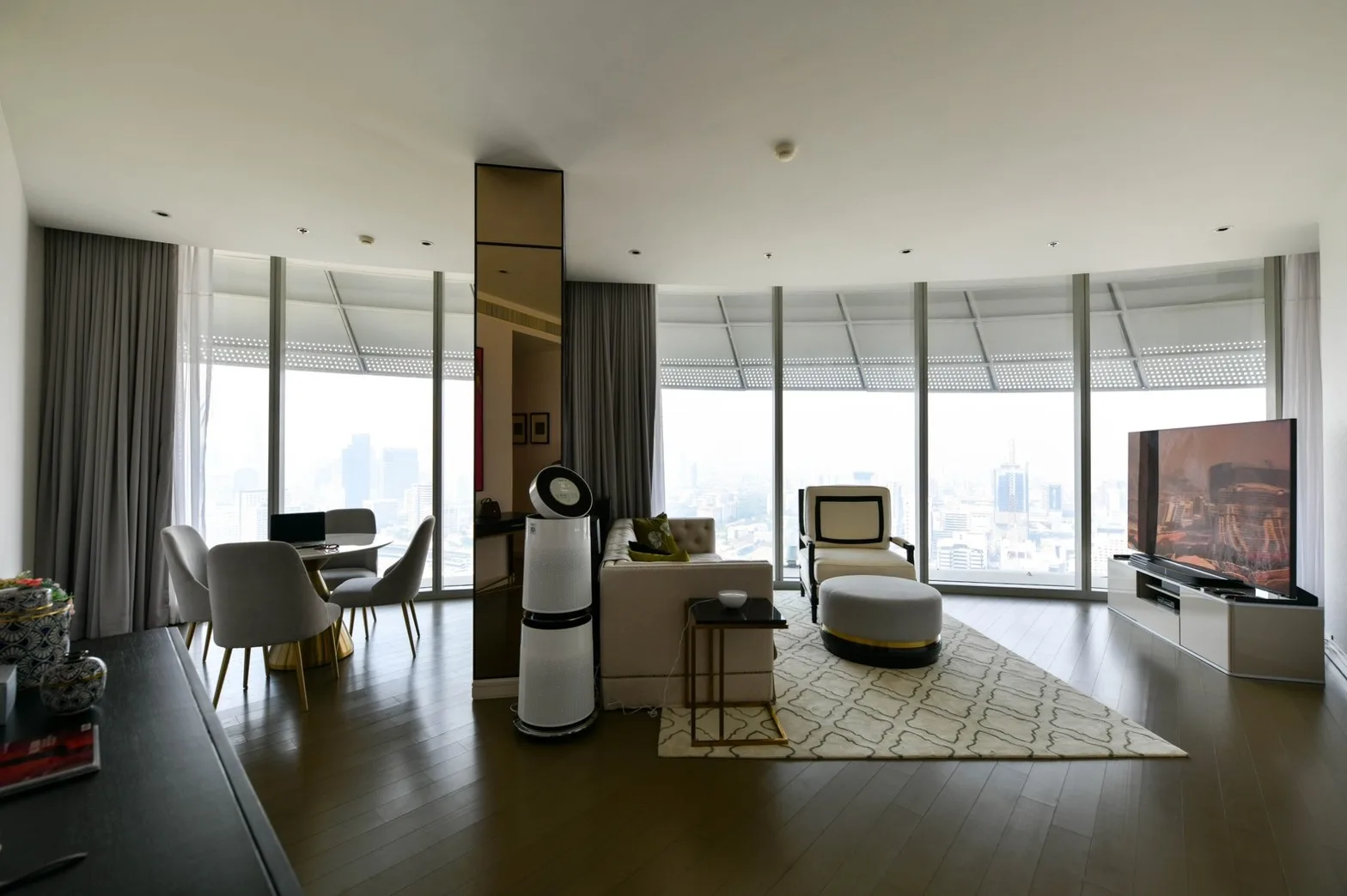 Property photos for Magnolias Ratchadamri Boulevard