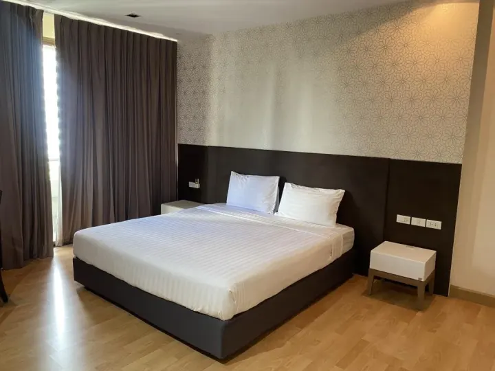 Property photos for Nantiruj Tower