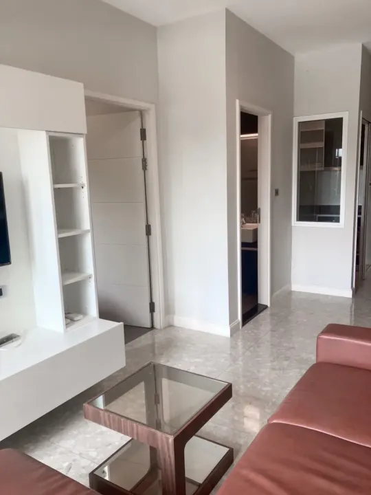 Property photos for The Crest Sukhumvit 34