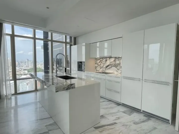 Property photos for Four Seasons Private Residences Bangkok