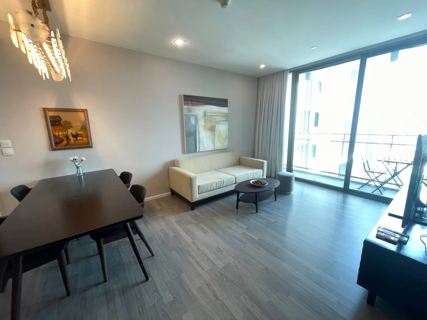 Property photos for The Room Sukhumvit 69