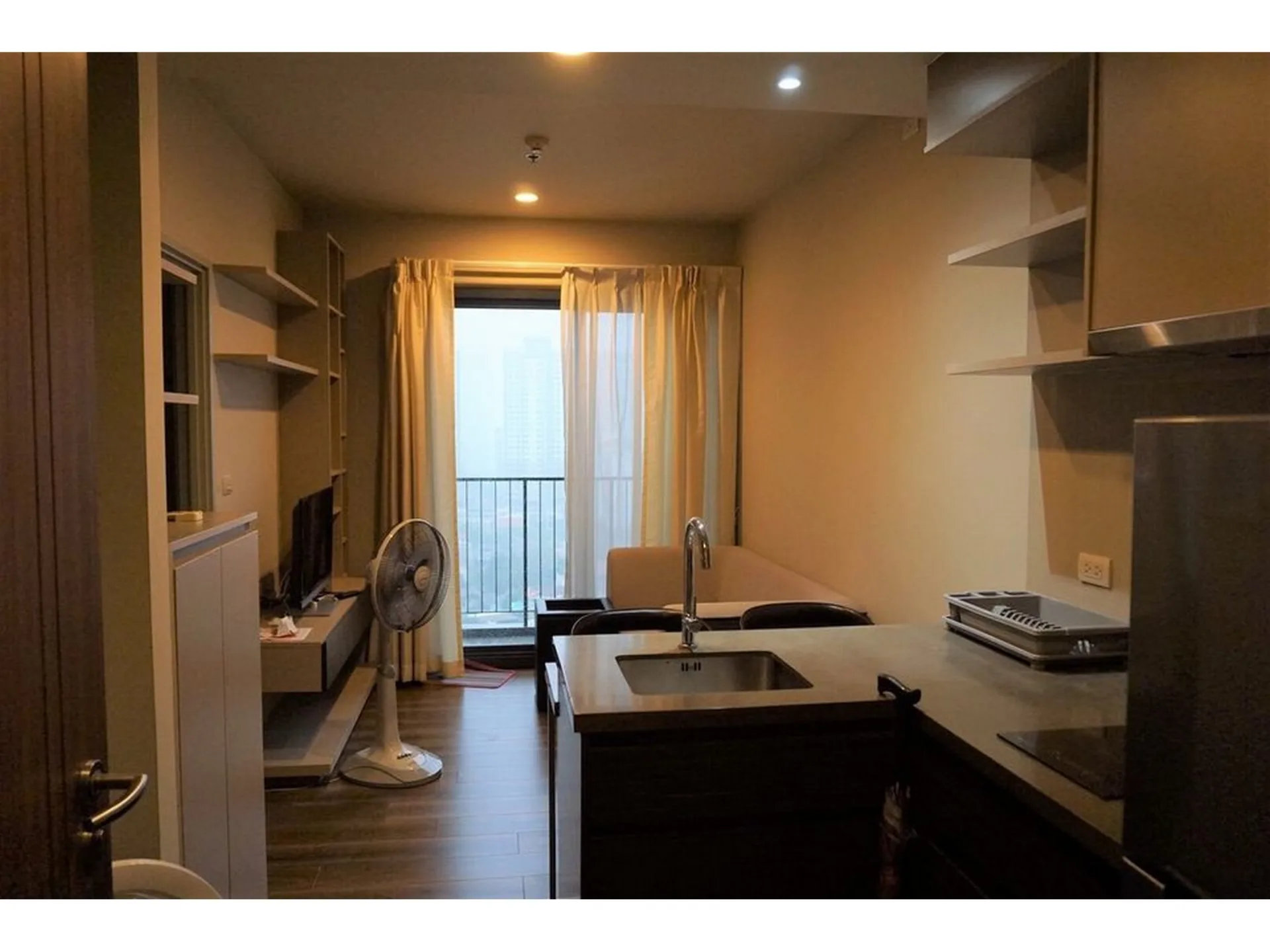 Property photos for Onyx Phaholyothin
