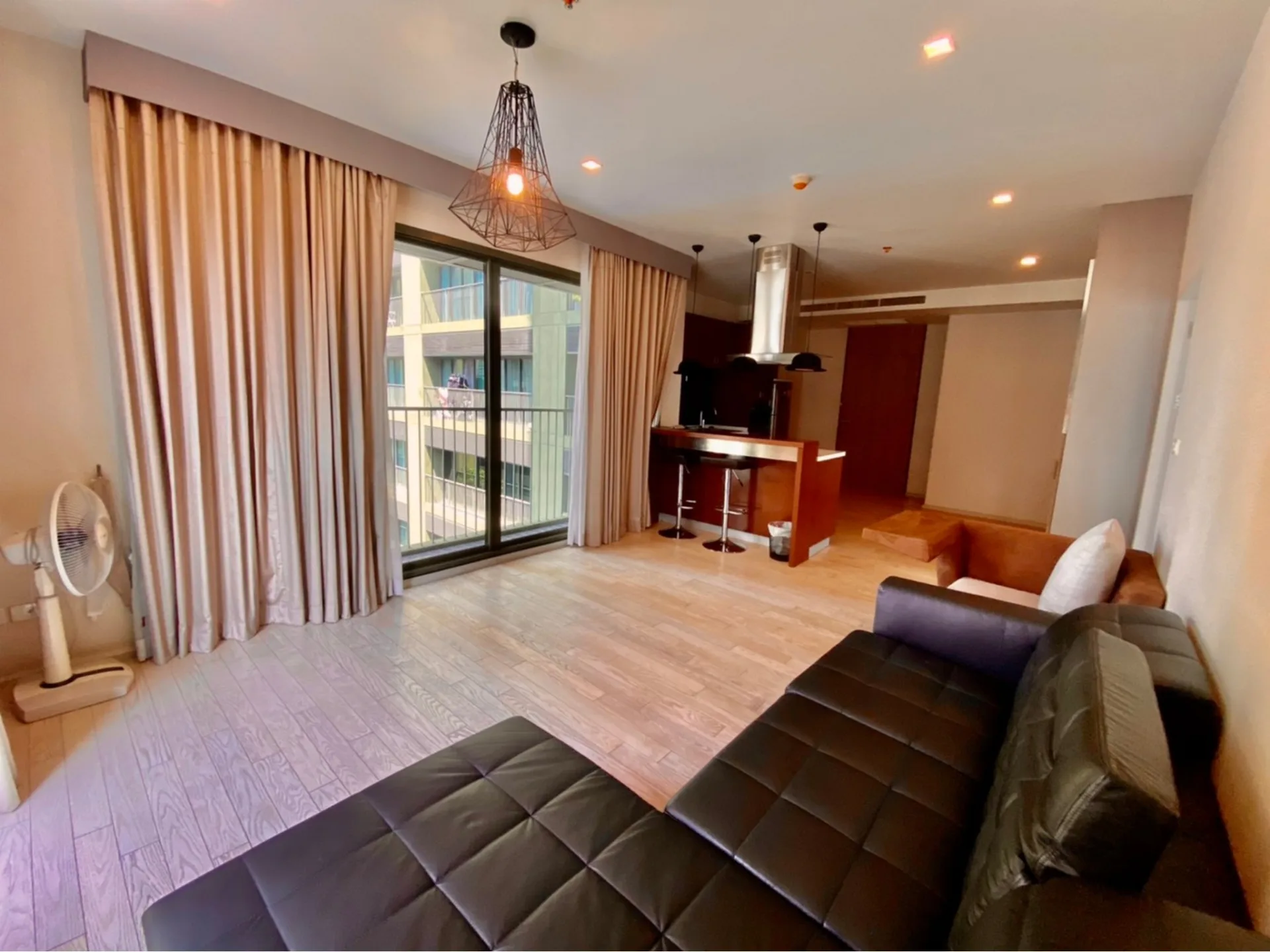 Property photos for Noble Solo