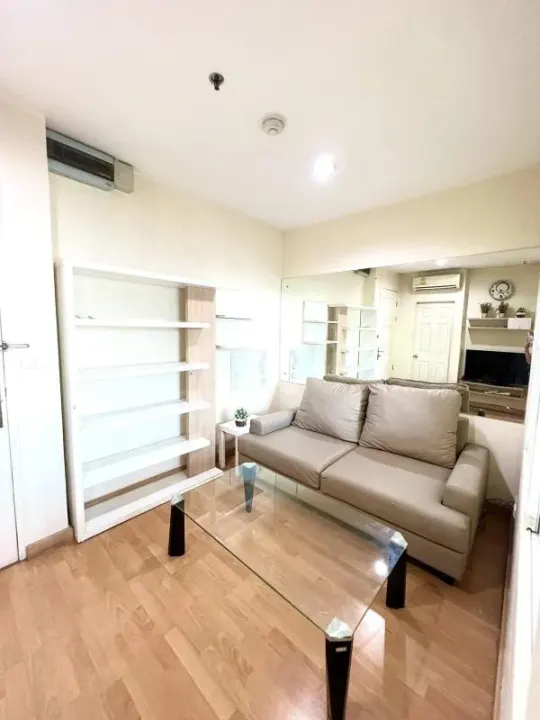 Property photos for Life @ Phahon - Ari