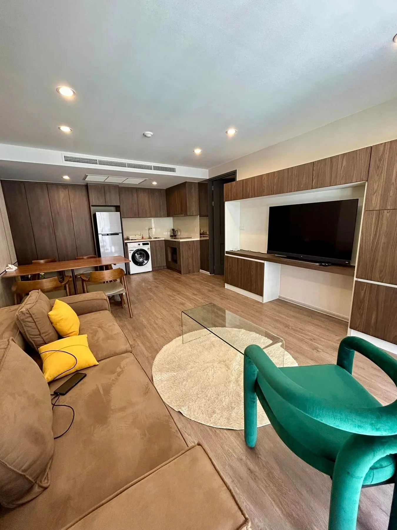 Property photos for Noble Above Wireless-Ruamrudee