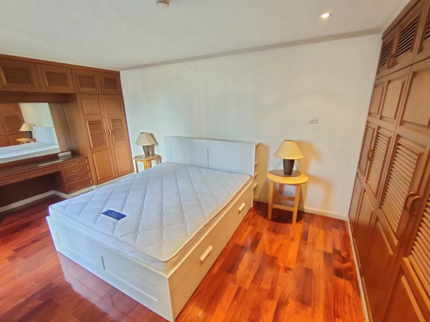 Property photos for Somkid Gardens