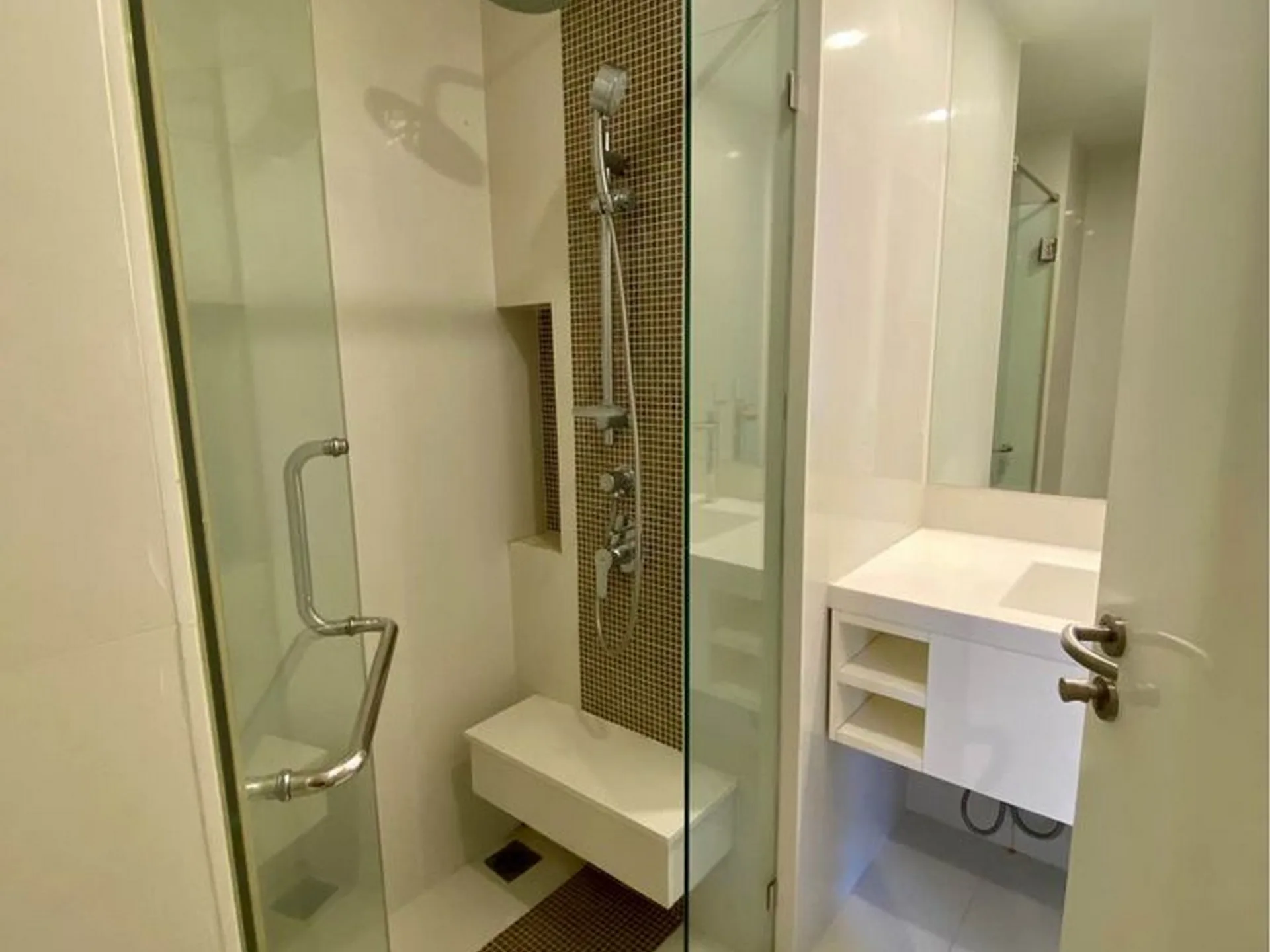 Property photos for Collezio Sathorn - Pipat