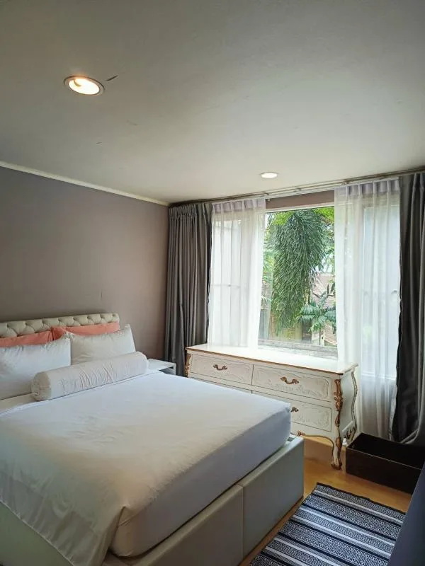 Property photos for Baan Siri Ruedee