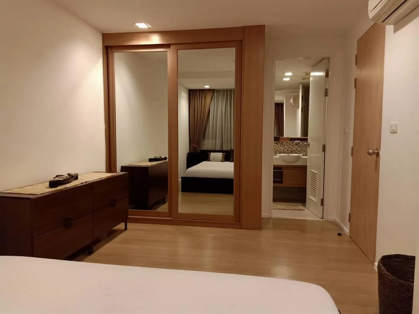 Property photos for Abstracts Sukhumvit 66/1
