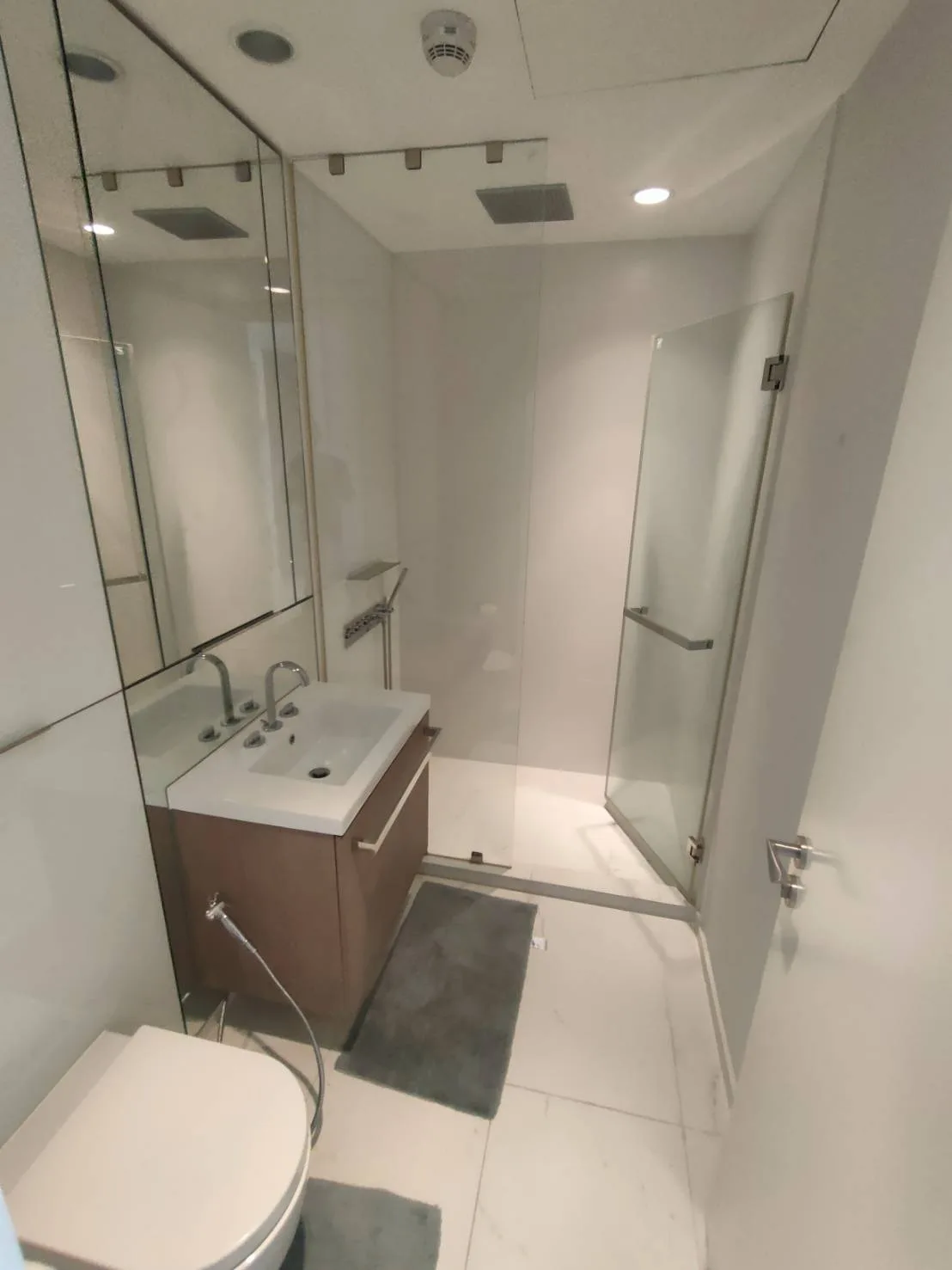 Property photos for 185 Rajadamri