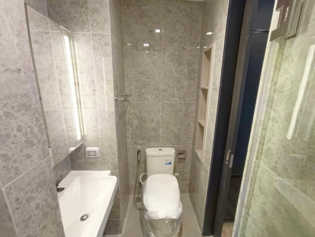 Property photos for Noble Around Ari
