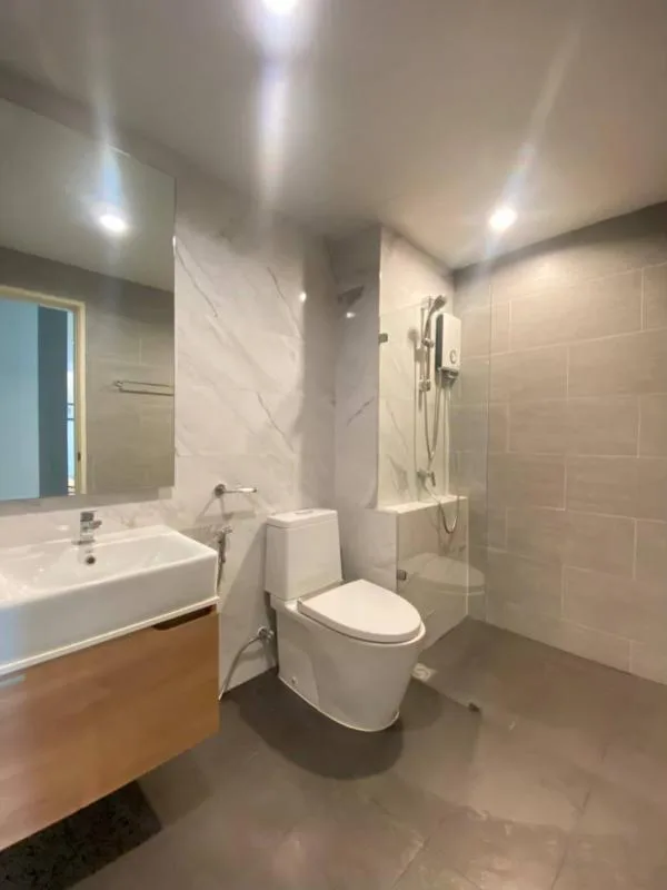 Property photos for Lily House