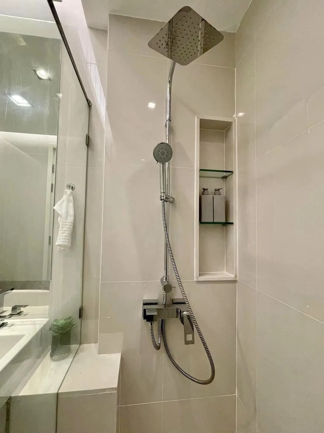 Property photos for Equinox