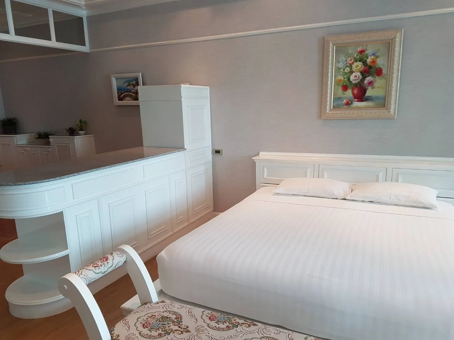 Property photos for Baan Sathorn Chaopraya