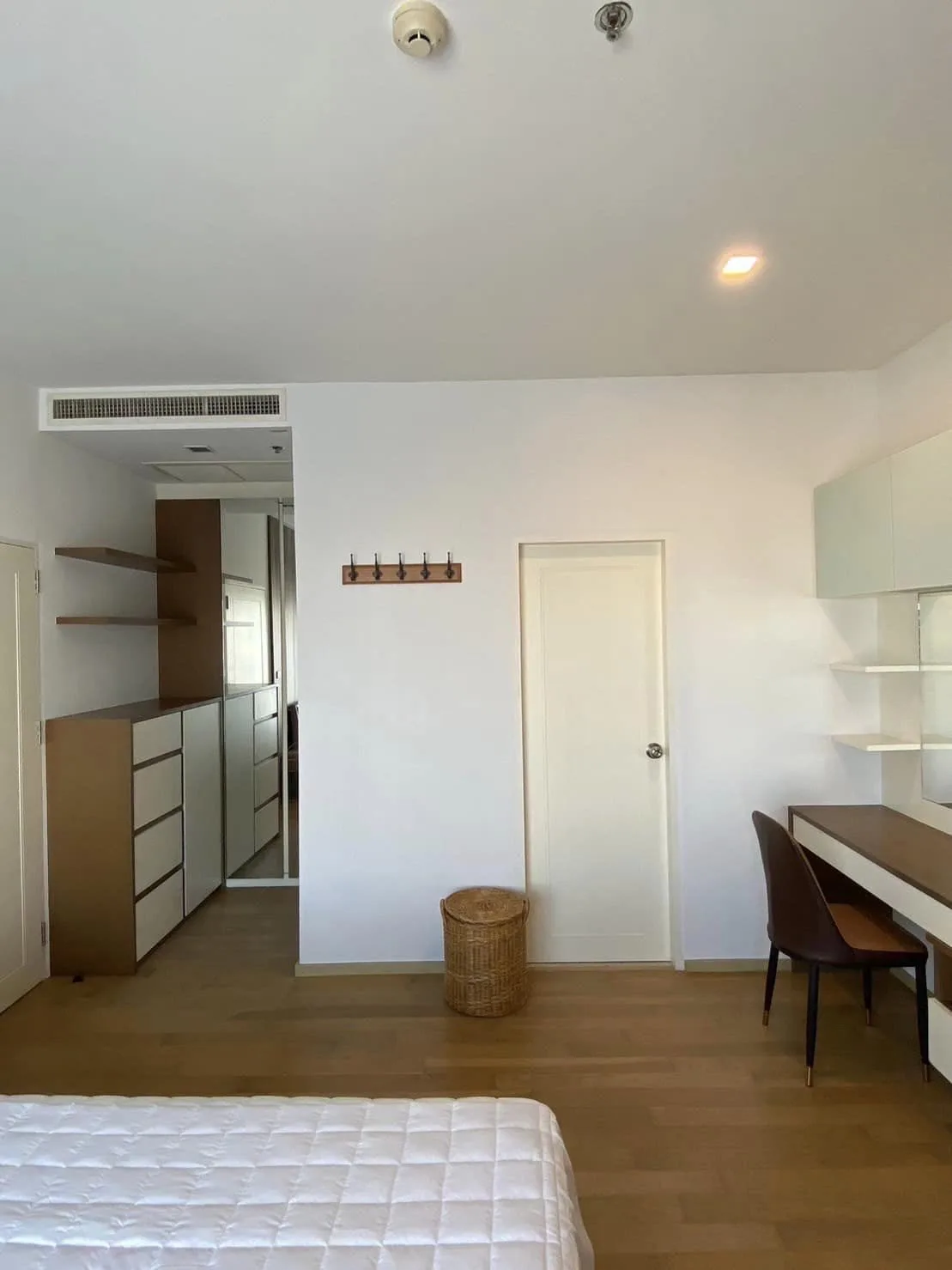 Property photos for Noble Reveal