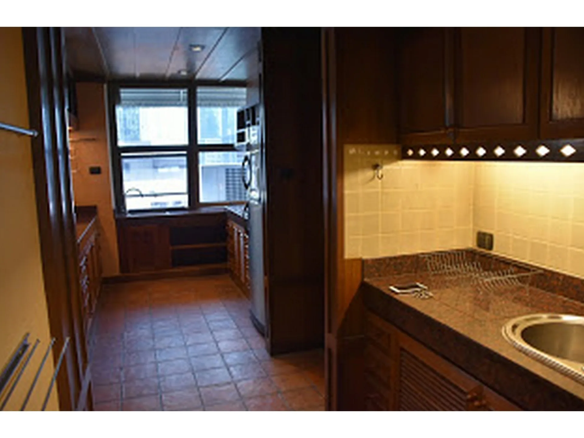 Property photos for Diamond Tower