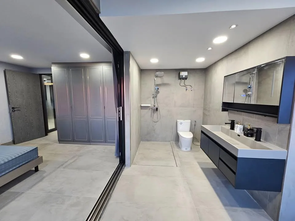 Property photos for The Waterford Diamond