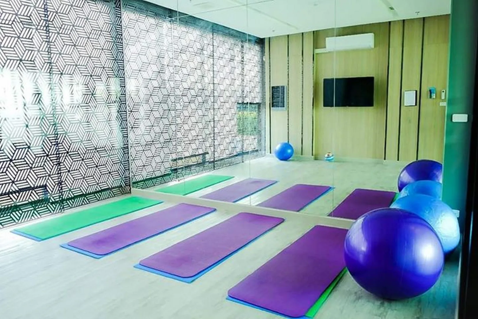 Property photos for Plum Condo Ramkhamhaeng Station