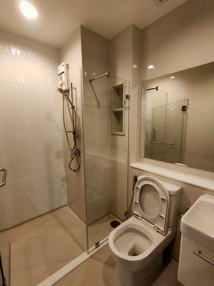 Property photos for Life Asoke Hype