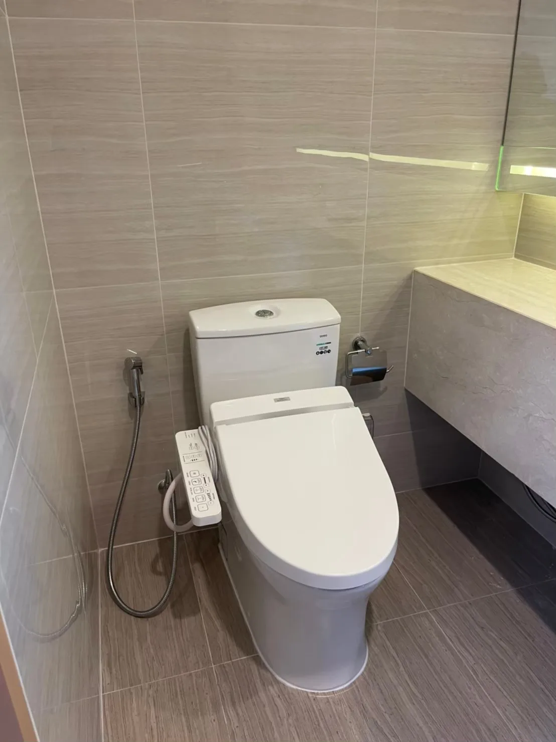 Property photos for Noble BE 33