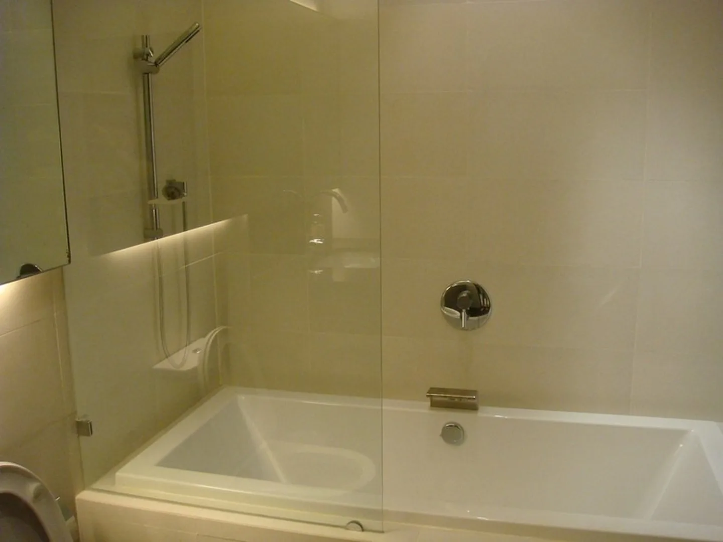 Property photos for Eight Thonglor Residence