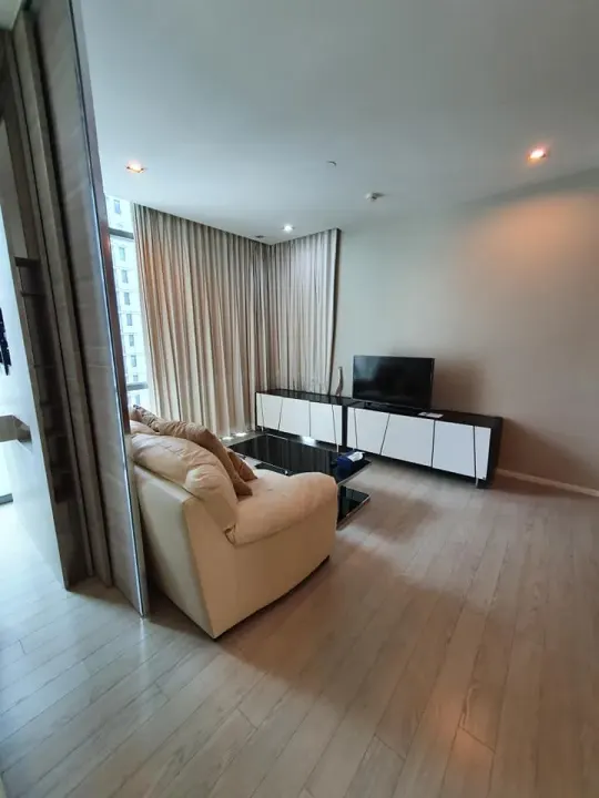 Property photos for The Room Sukhumvit 21