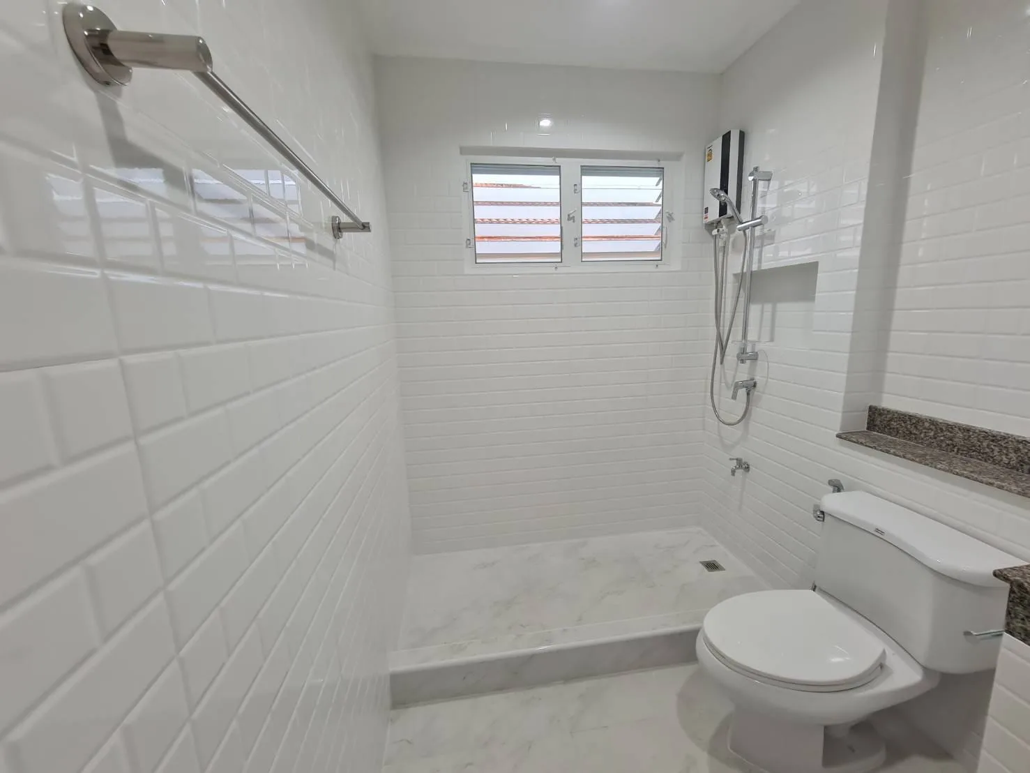 Property photos for Baan Manthana Rama 9 ??? Srinakarin