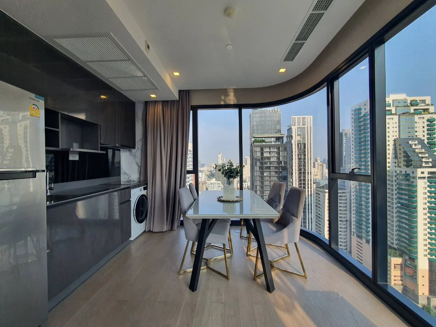 Property photos for Ashton Asoke