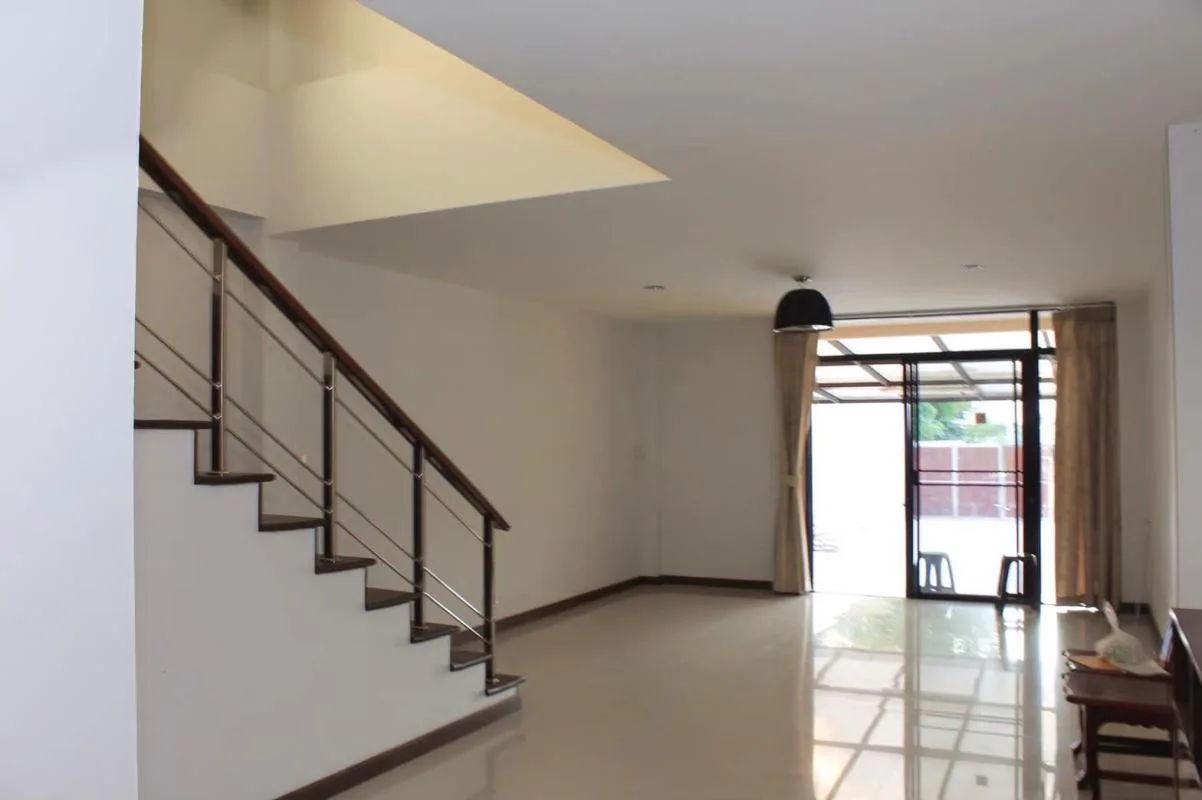 Property photos for Townhouse Soi Aree Samphan 7