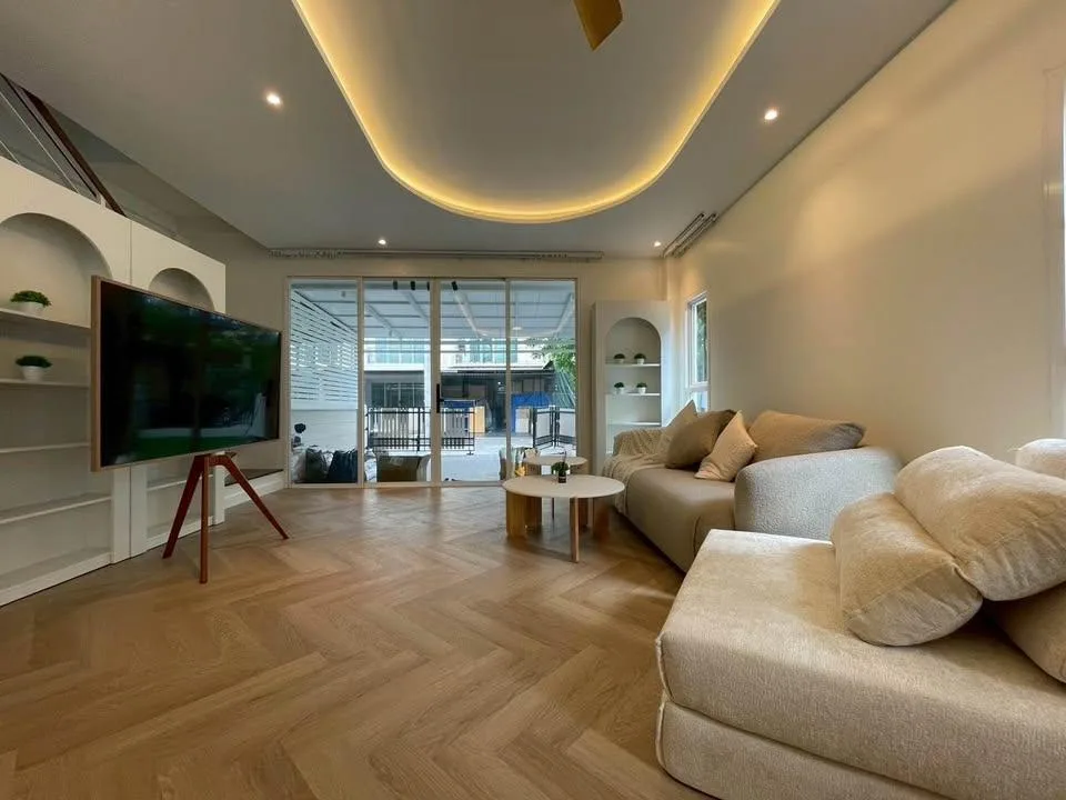 Property photos for Lumpini Town Place Ratchayothin ??? Sena