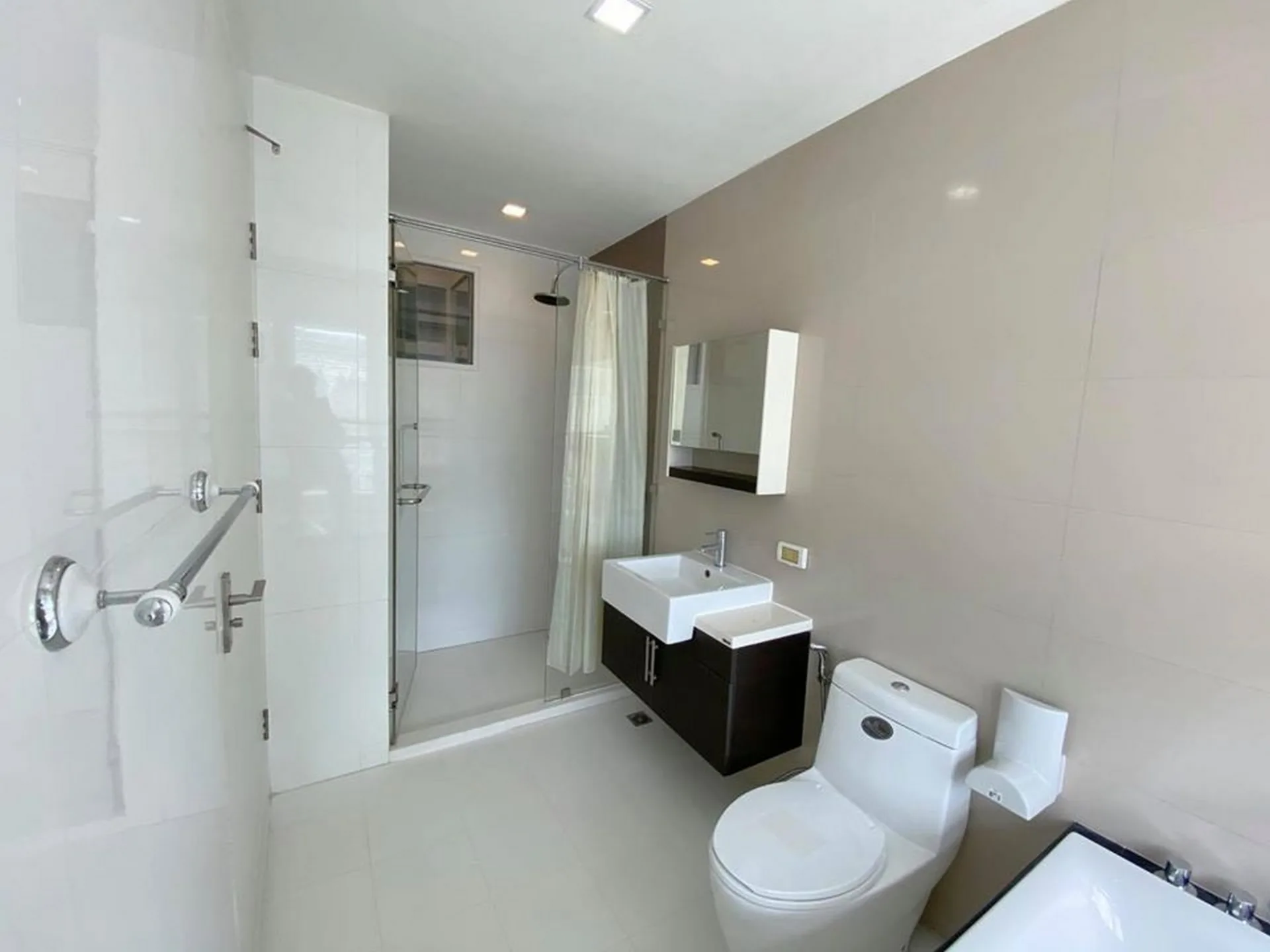 Property photos for The Bloom Sukhumvit 71