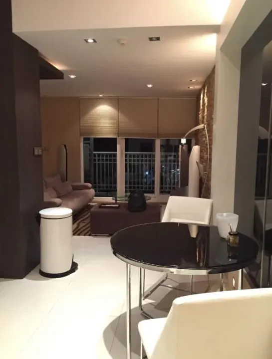 Property photos for Baan Siri Sathorn Suanplu