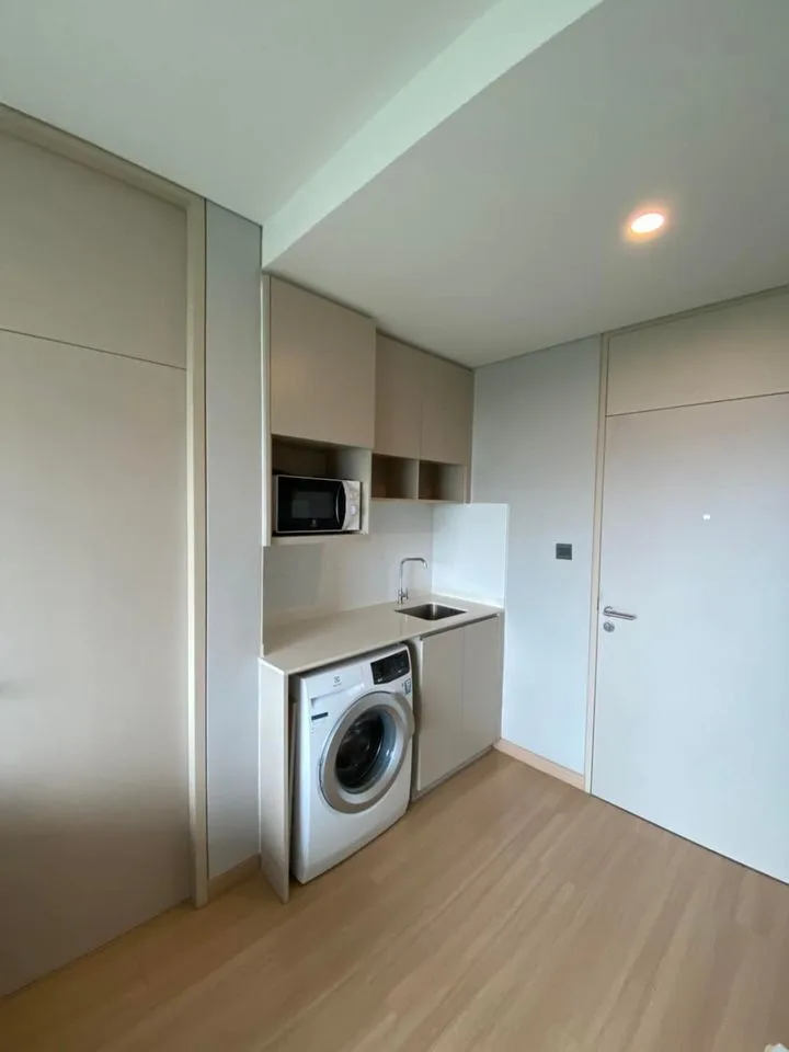 Property photos for Lumpini Suite Phetchaburi - Makkasan