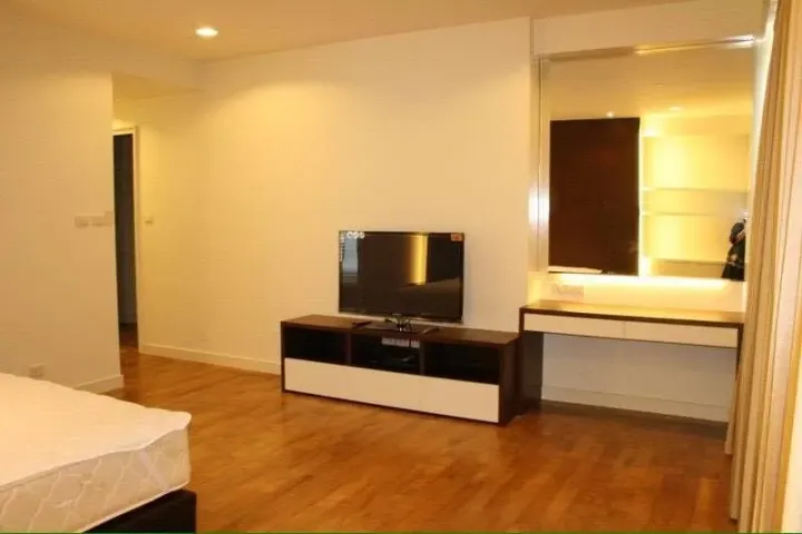 Property photos for Hampton Thonglor 10