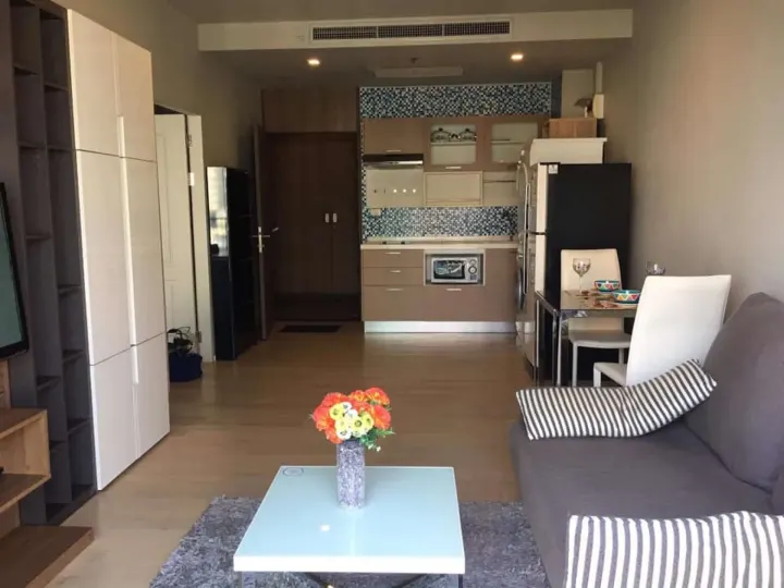 Property photos for Noble Refine