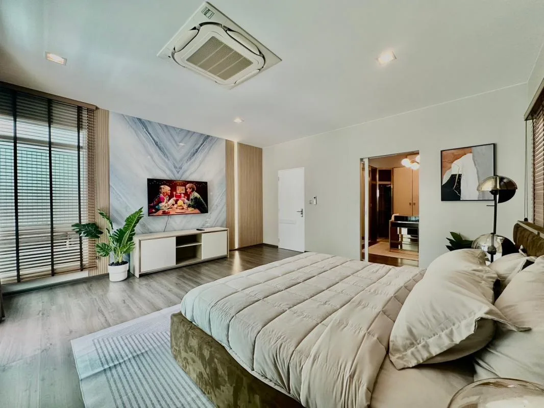 Property photos for Mantana 2 Bangna Km.7