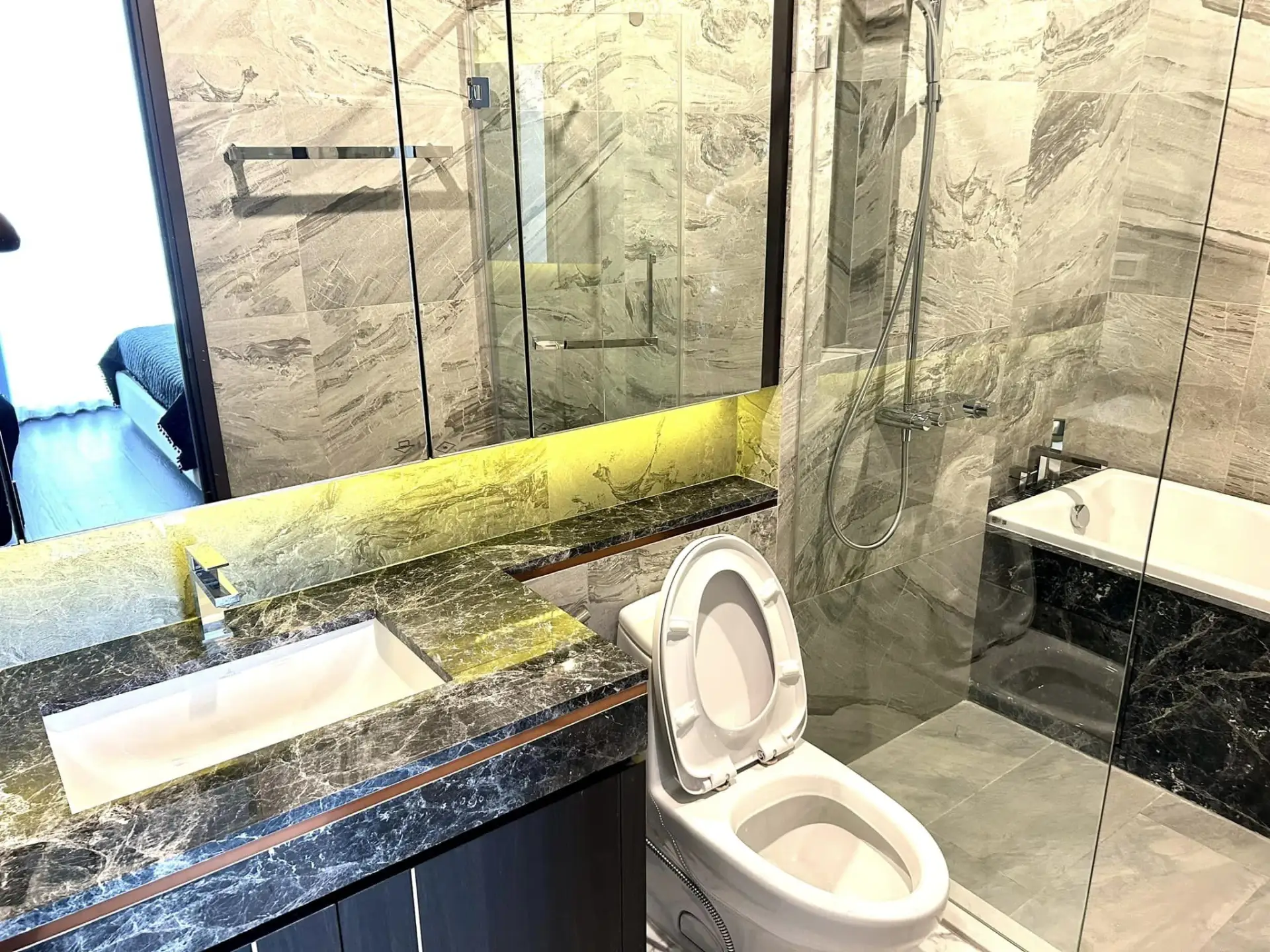 Property photos for Laviq Sukhumvit 57