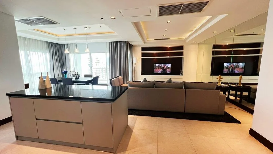 Property photos for Royal Residence Park