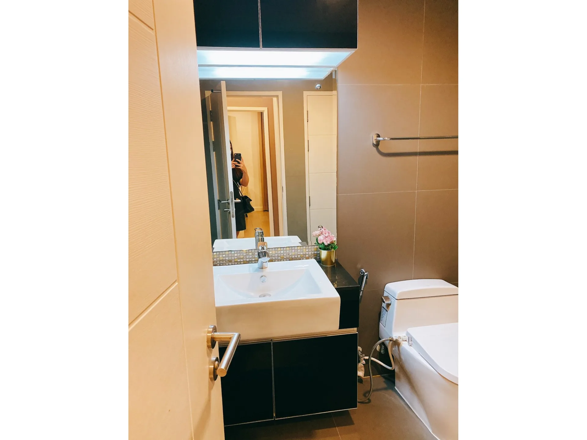 Property photos for The Crest Sukhumvit 34