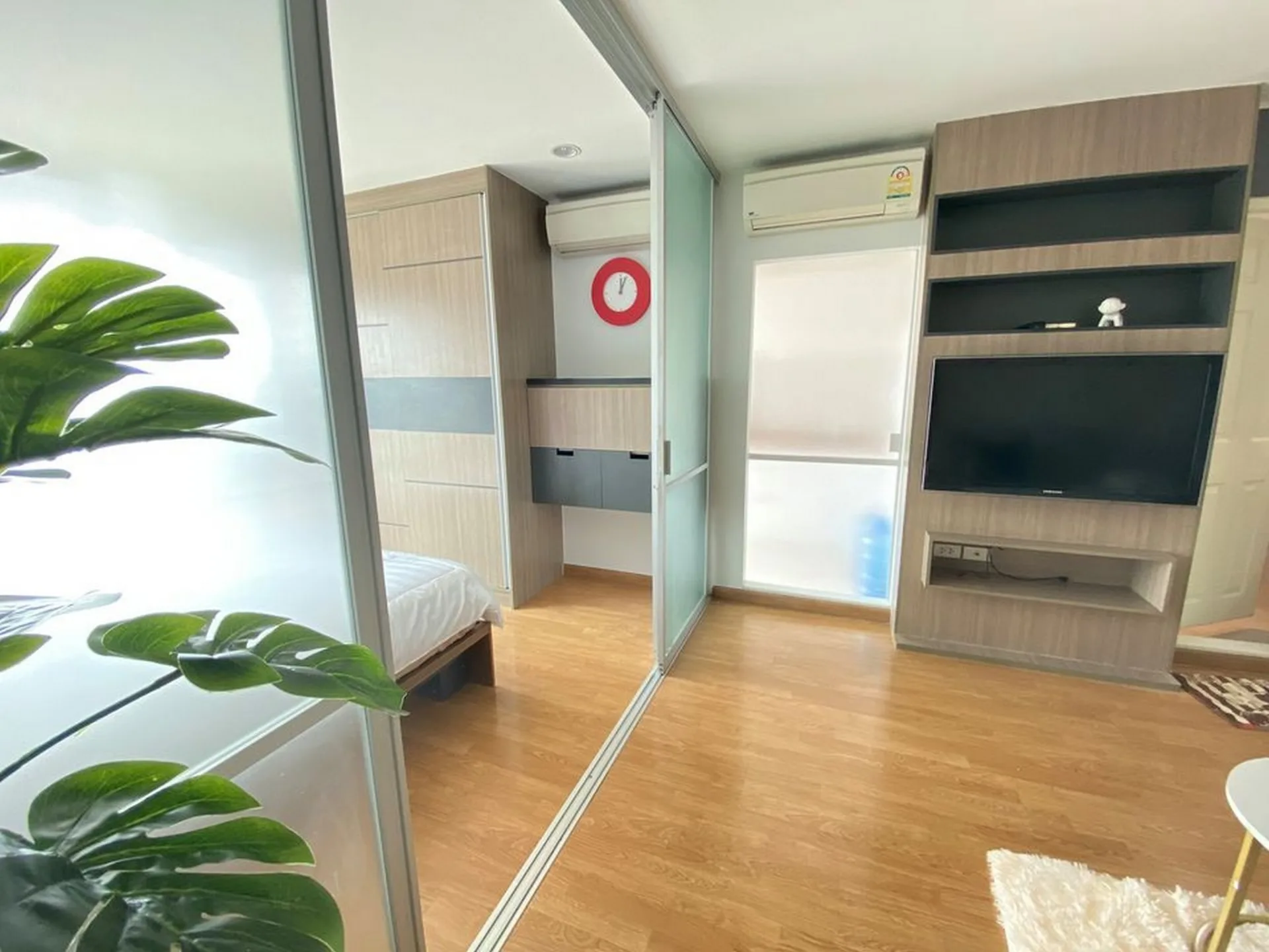 Property photos for U Delight @ Huay Kwang Station