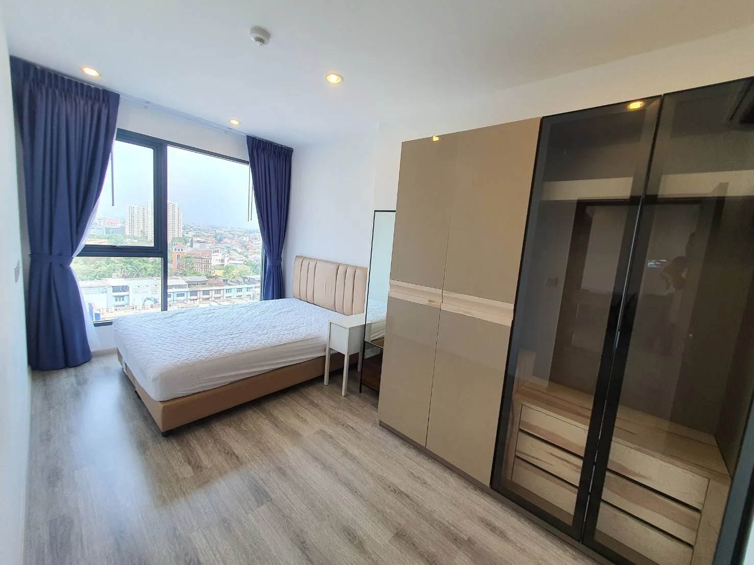 Property photos for IDEO Mobi Sukhumvit 66