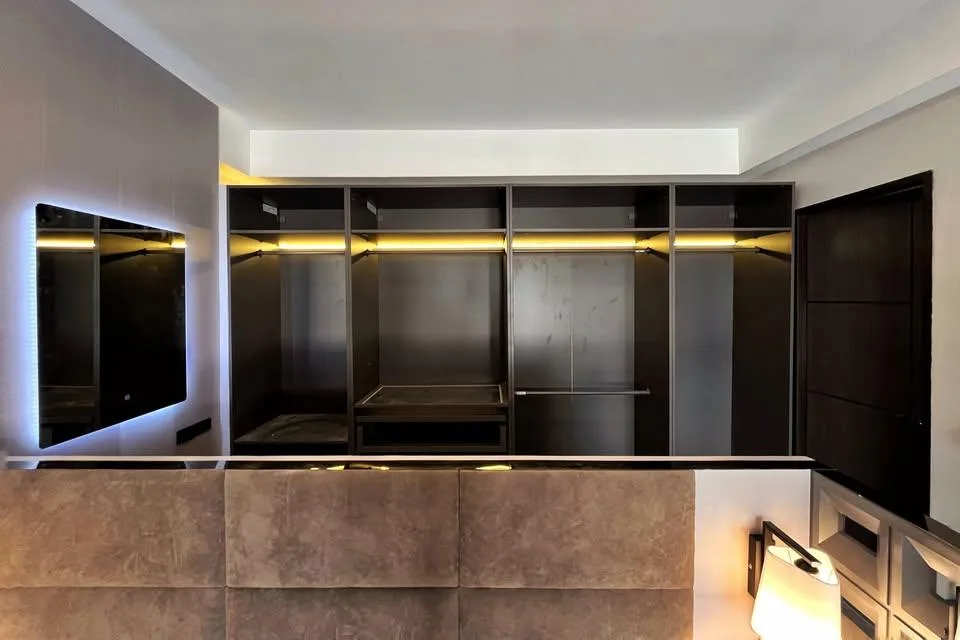 Property photos for White Mansion