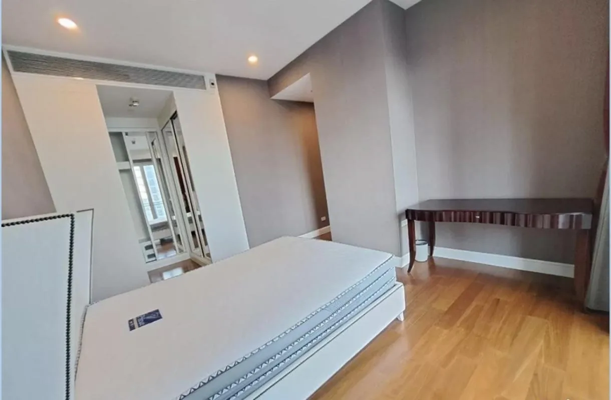 Property photos for Q Langsuan