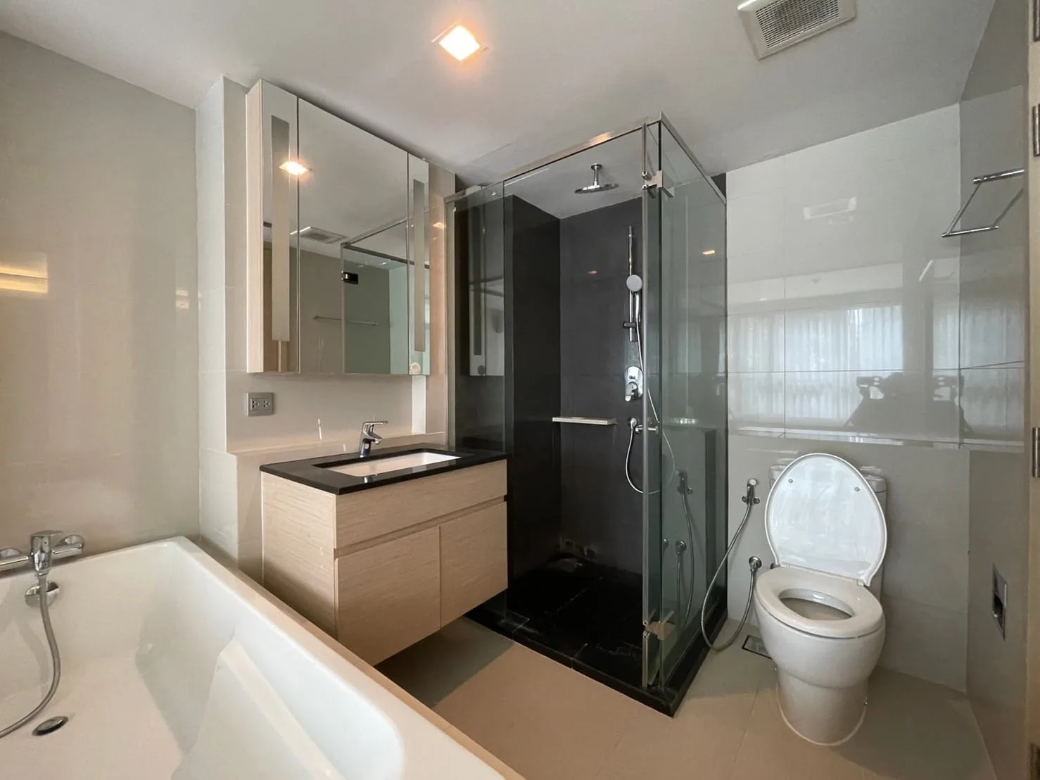 Property photos for Via Botani