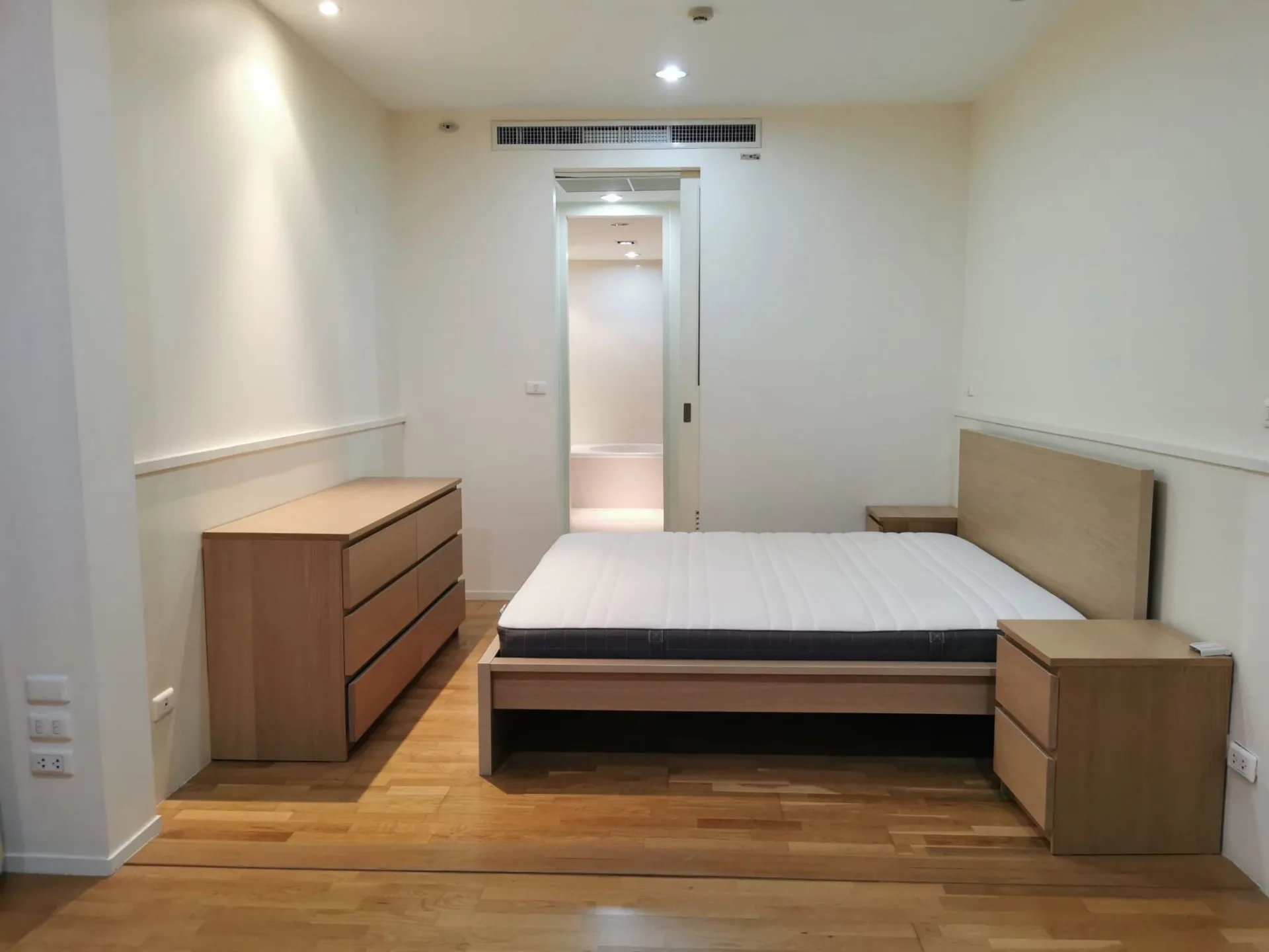 Property photos for Amanta Ratchada
