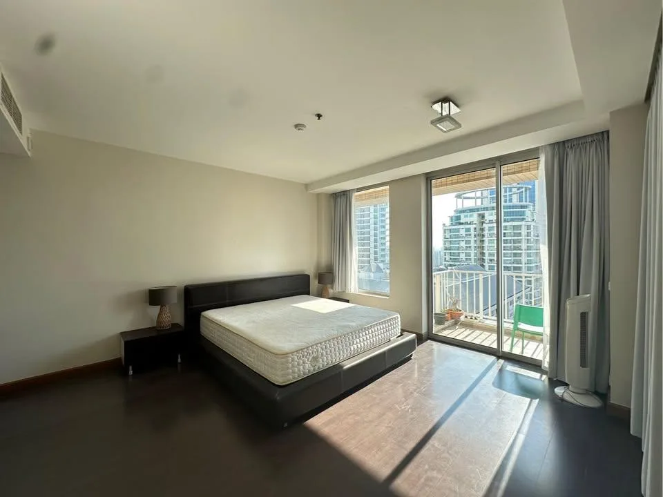 Property photos for Langsuan Ville