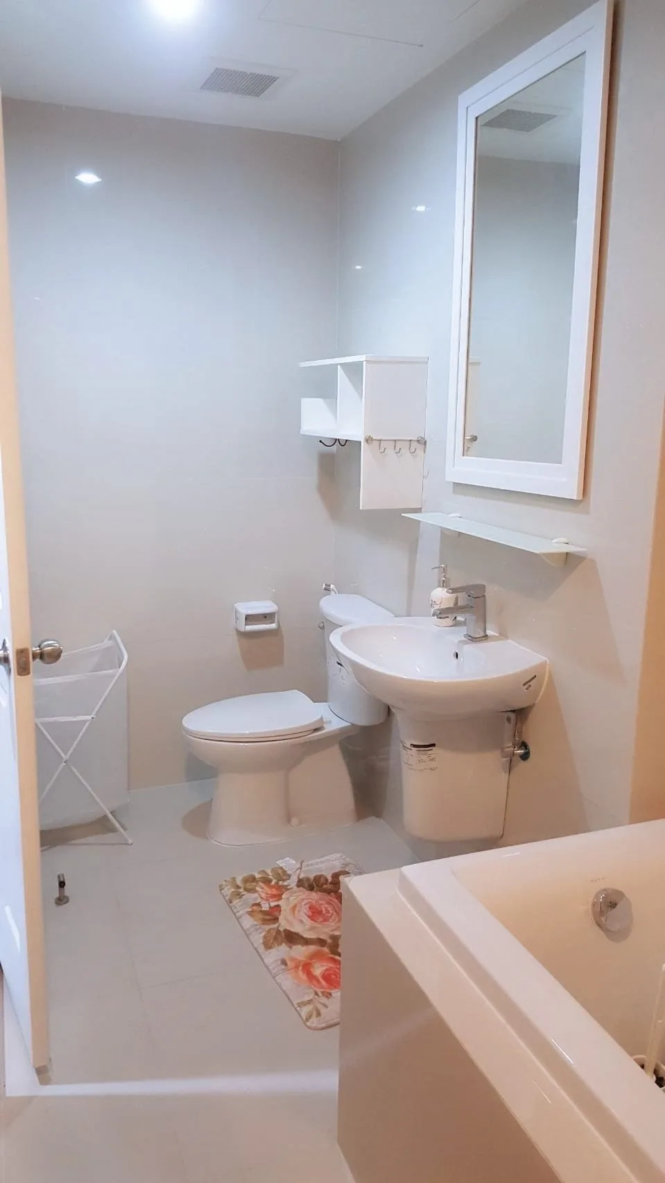 Property photos for Manor Sanambinnam