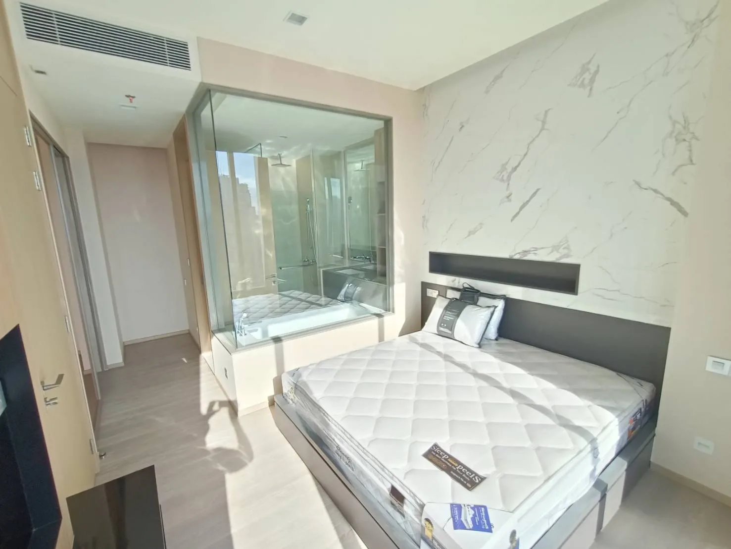 Property photos for The Esse Asoke